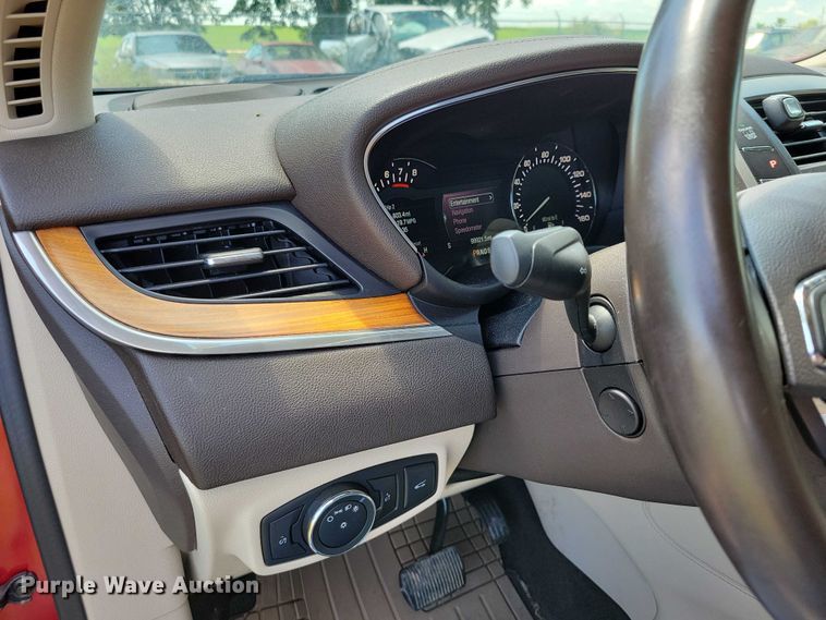 image for item DX7144 2017 Lincoln MKC SUV