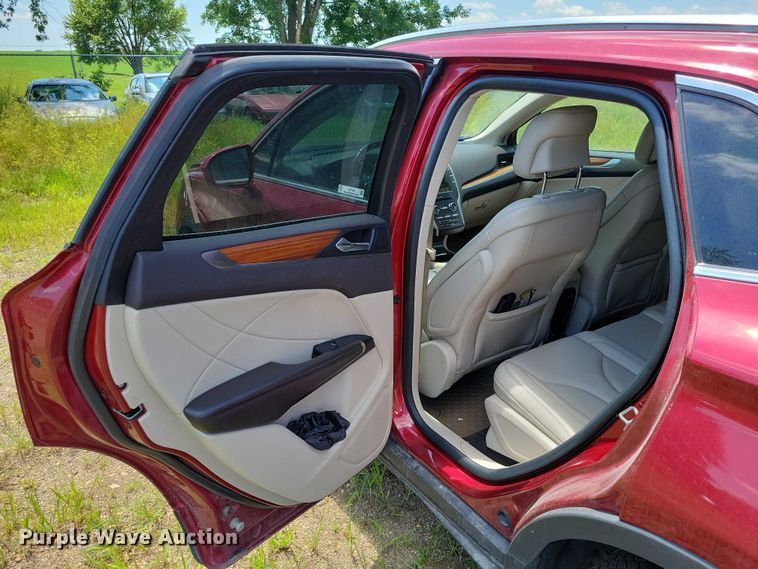 image for item DX7144 2017 Lincoln MKC SUV