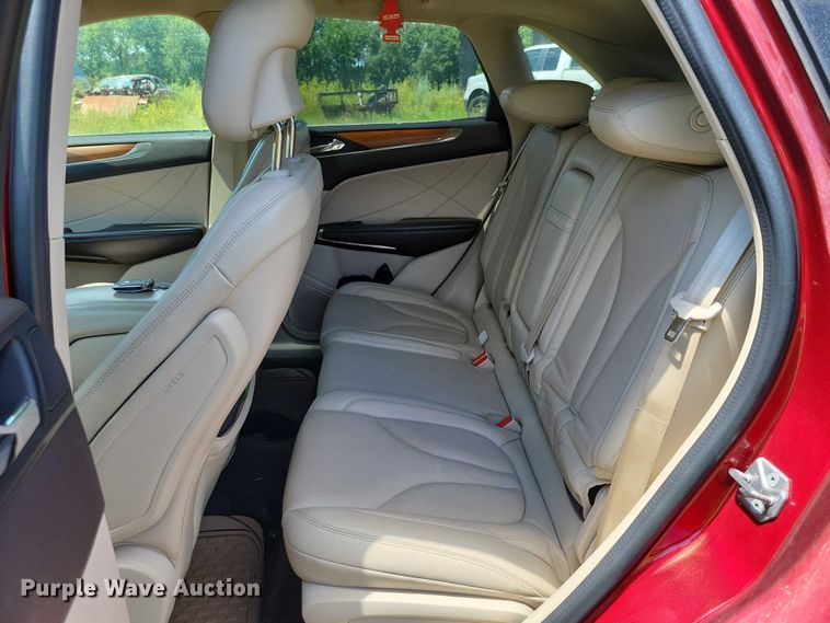 image for item DX7144 2017 Lincoln MKC SUV