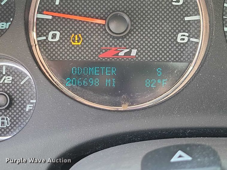 image for item DX7146 2014 Chevrolet Suburban SUV