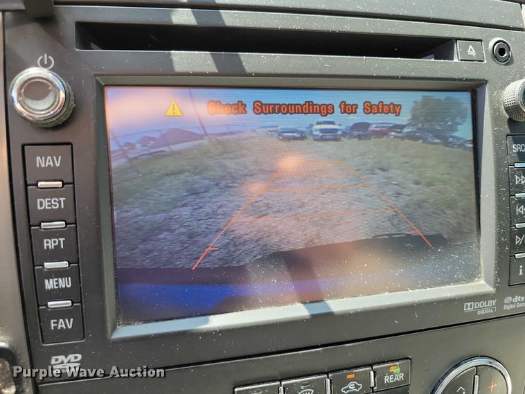 image for item DX7146 2014 Chevrolet Suburban SUV