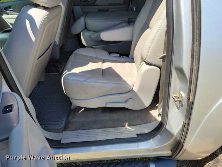 image for item DX7146 2014 Chevrolet Suburban SUV