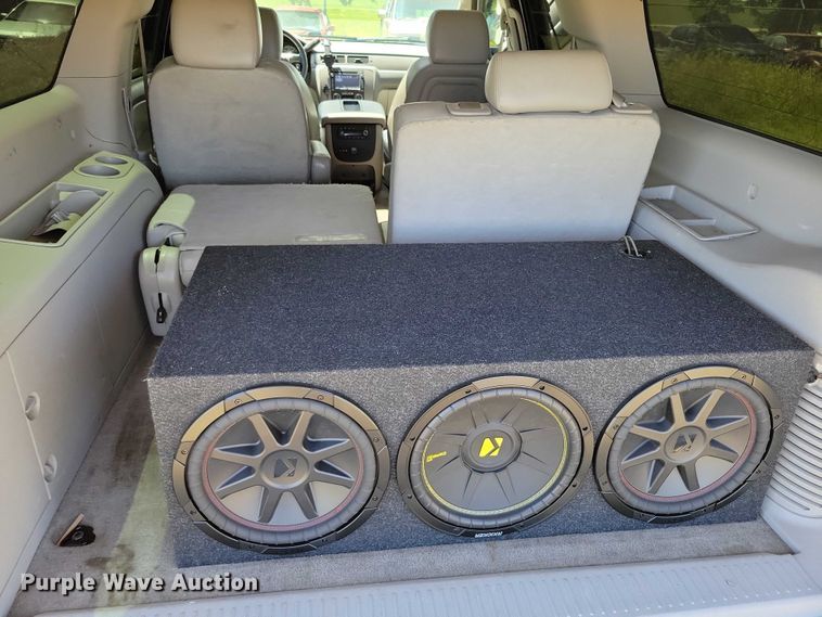 image for item DX7146 2014 Chevrolet Suburban SUV