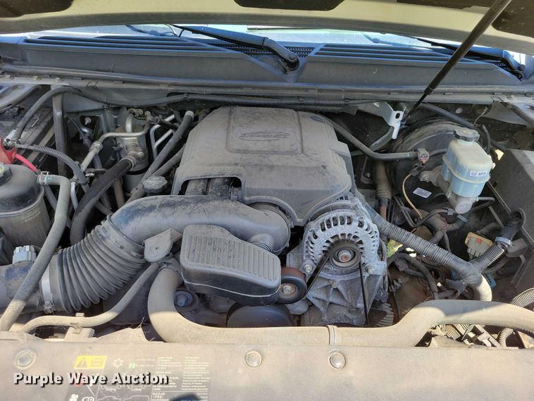 image for item DX7146 2014 Chevrolet Suburban SUV