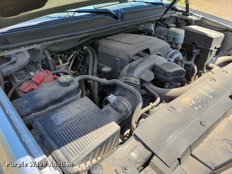 image for item DX7146 2014 Chevrolet Suburban SUV