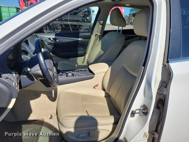 image for item DX7147 2014 Infiniti  Q50 
