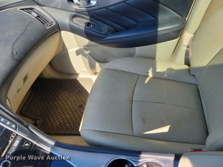 image for item DX7147 2014 Infiniti  Q50 