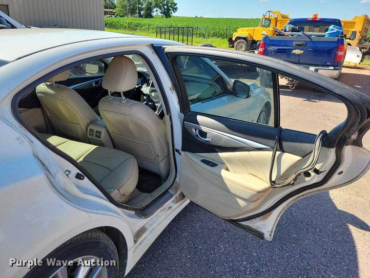 image for item DX7147 2014 Infiniti  Q50 