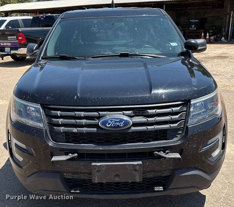image for item DX8002 2019 Ford Explorer Police Interceptor SUV