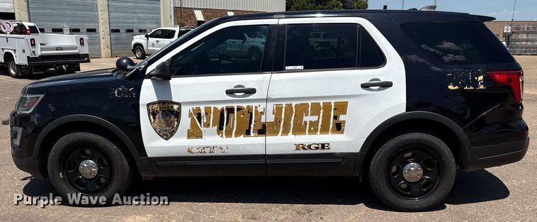 image for item DX8002 2019 Ford Explorer Police Interceptor SUV
