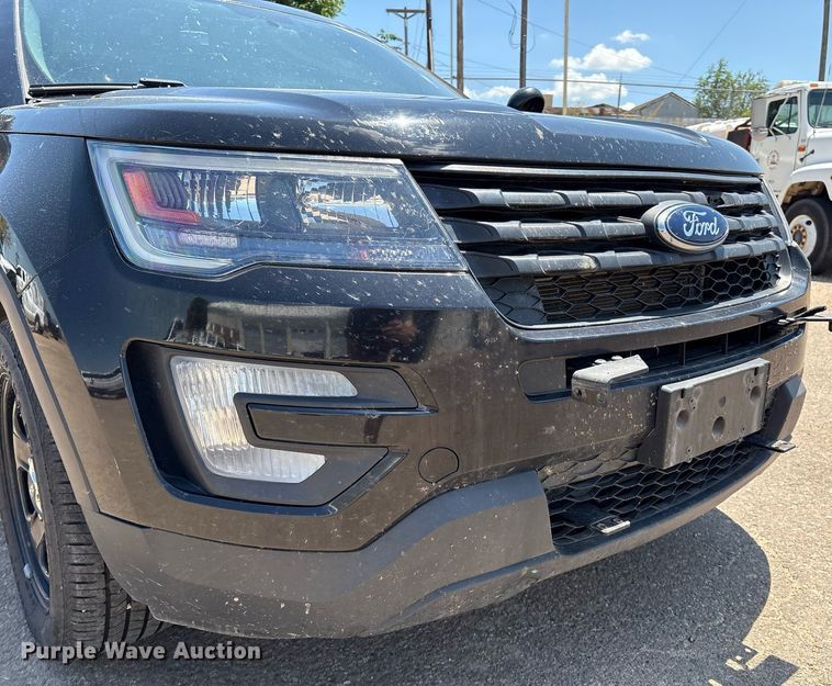 image for item DX8002 2019 Ford Explorer Police Interceptor SUV