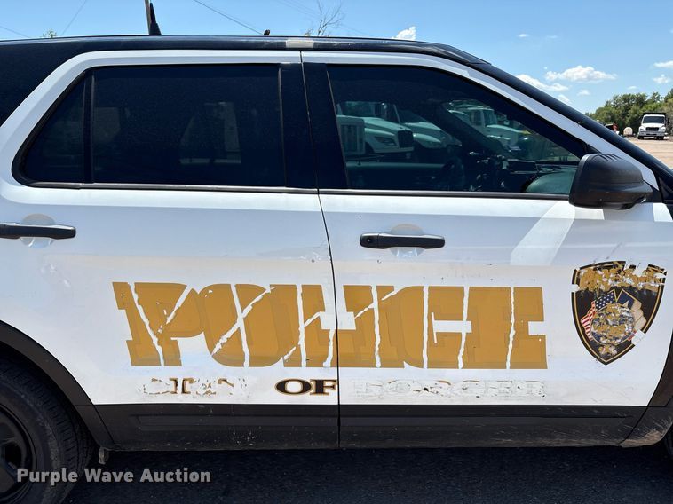 image for item DX8002 2019 Ford Explorer Police Interceptor SUV