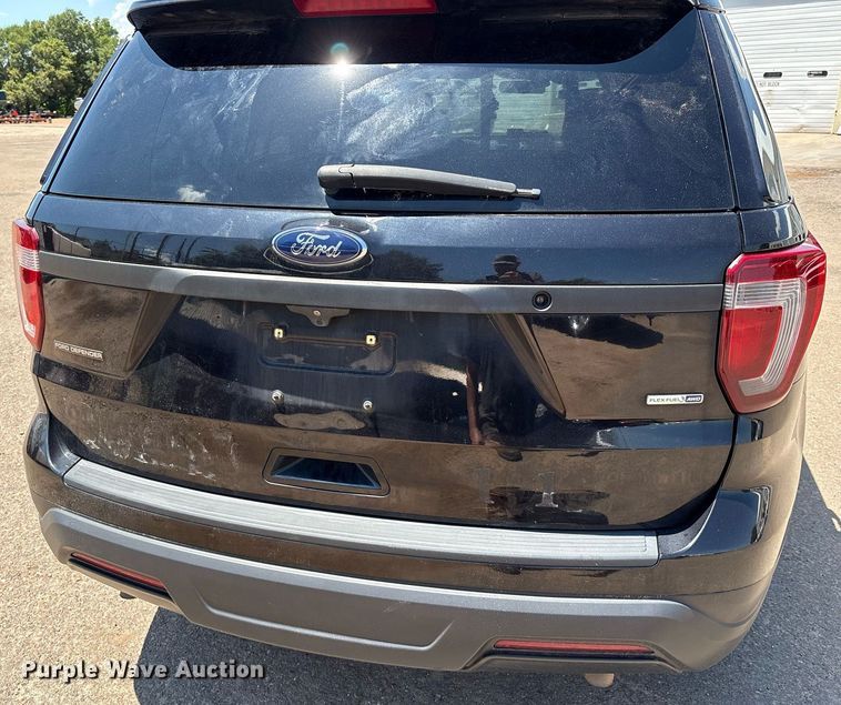 image for item DX8002 2019 Ford Explorer Police Interceptor SUV