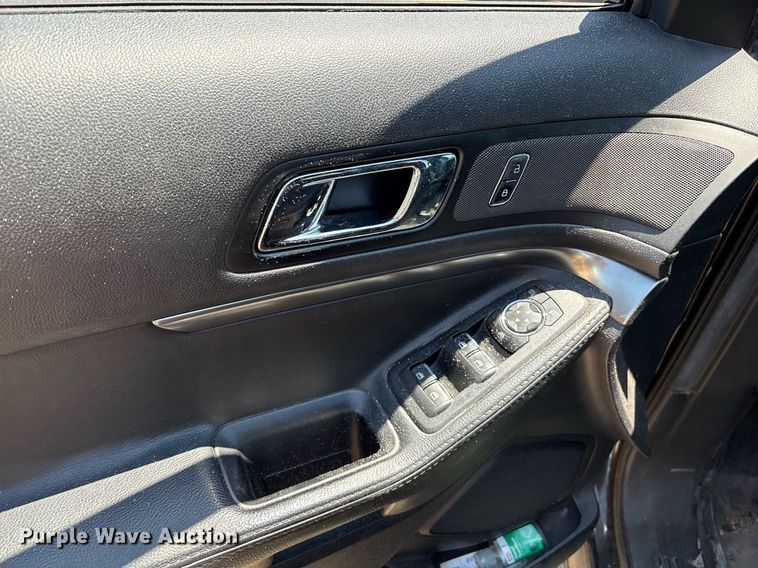 image for item DX8002 2019 Ford Explorer Police Interceptor SUV