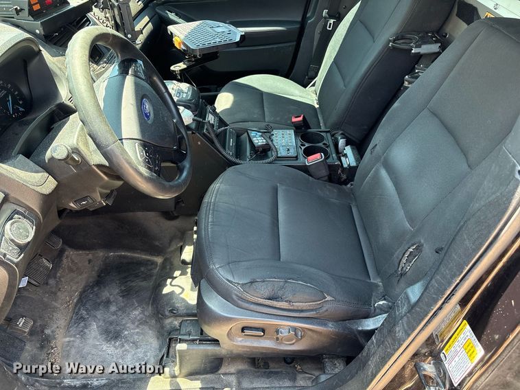 image for item DX8002 2019 Ford Explorer Police Interceptor SUV