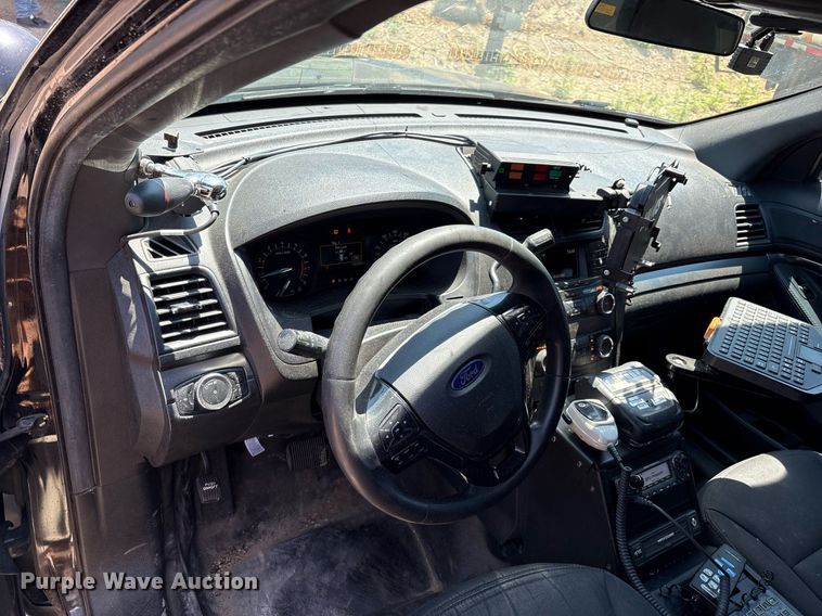 image for item DX8002 2019 Ford Explorer Police Interceptor SUV