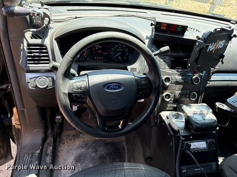 image for item DX8002 2019 Ford Explorer Police Interceptor SUV