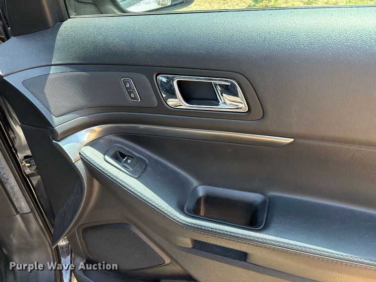 image for item DX8002 2019 Ford Explorer Police Interceptor SUV