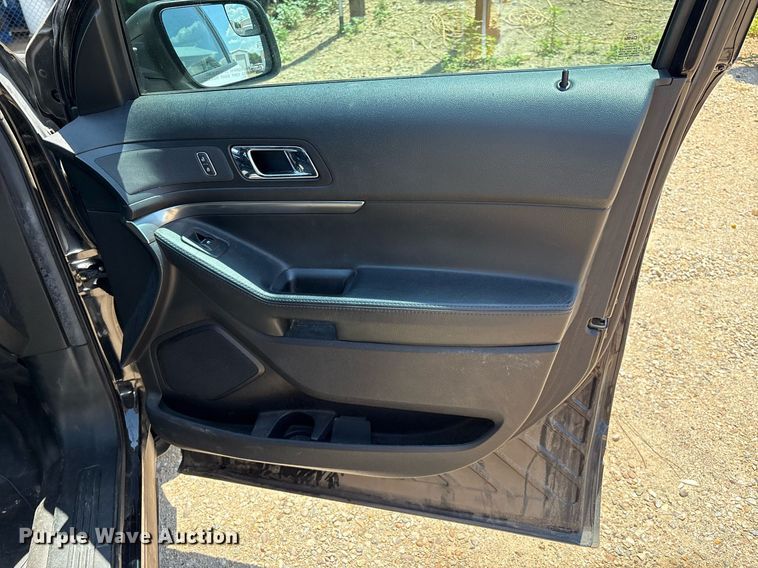 image for item DX8002 2019 Ford Explorer Police Interceptor SUV