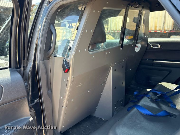 image for item DX8002 2019 Ford Explorer Police Interceptor SUV