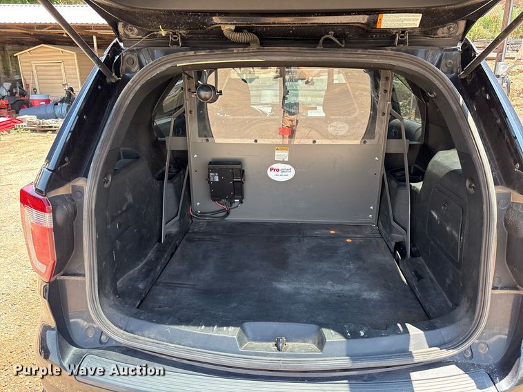 image for item DX8002 2019 Ford Explorer Police Interceptor SUV