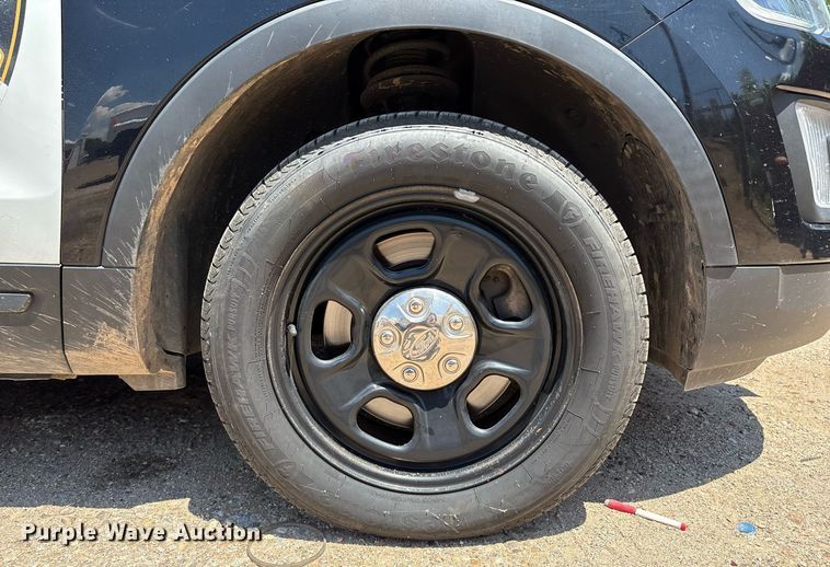 image for item DX8002 2019 Ford Explorer Police Interceptor SUV