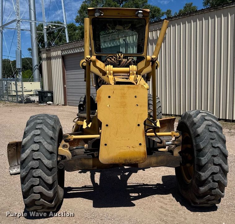 image for item DY0251 1996 Champion 720A motor grader