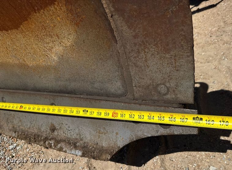 image for item DY0251 1996 Champion 720A motor grader