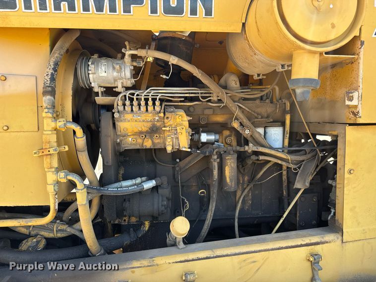 image for item DY0251 1996 Champion 720A motor grader