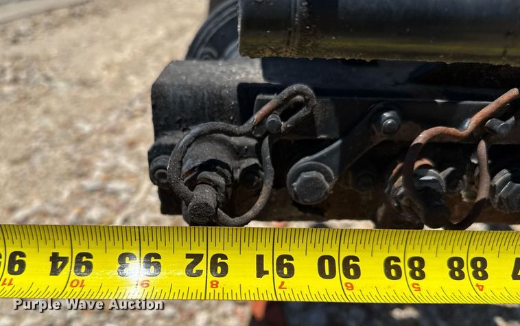 image for item DZ8652 1995 Ford F800 oil distributor truck