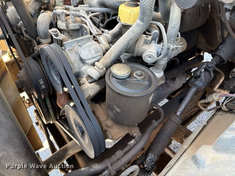 image for item DZ8663 1990 Ford F700 dump truck