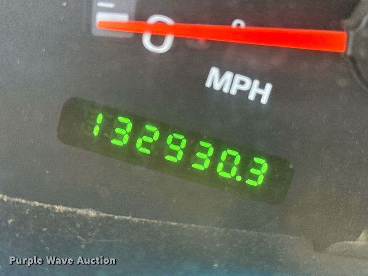 image for item DZ8664 2001 Ford F150 SuperCab pickup truck