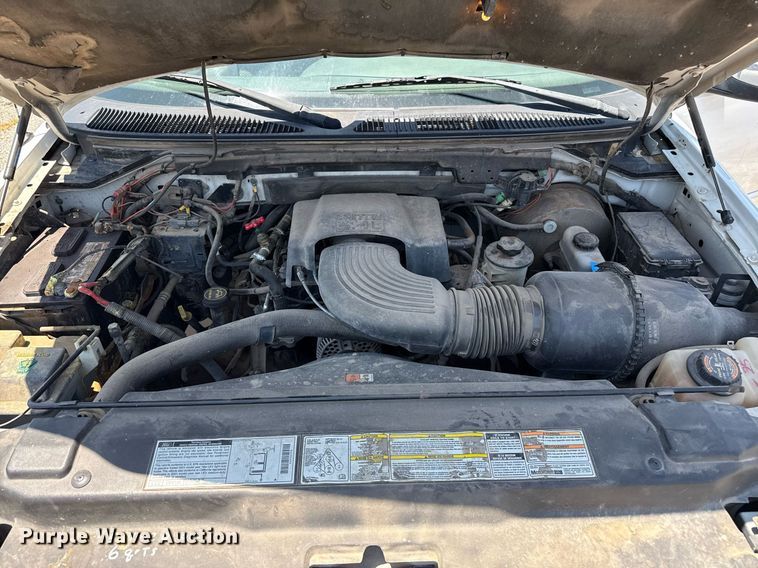 image for item DZ8664 2001 Ford F150 SuperCab pickup truck