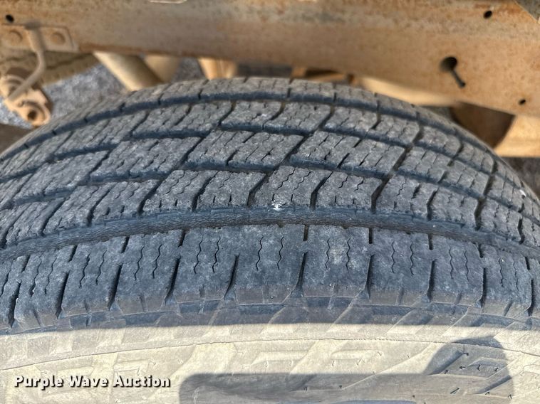 image for item DZ8664 2001 Ford F150 SuperCab pickup truck