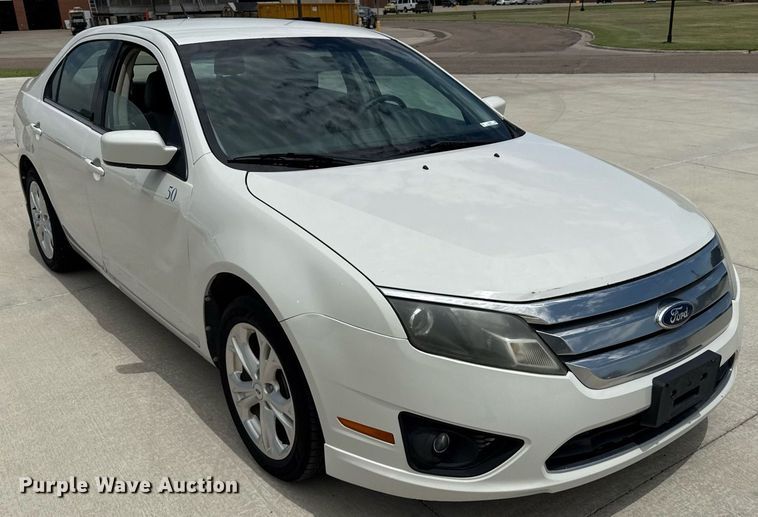 image for item DZ8668 2012 Ford Fusion SE  
