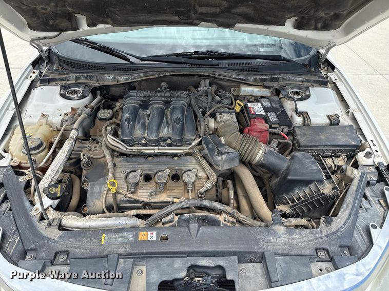 image for item DZ8668 2012 Ford Fusion SE  