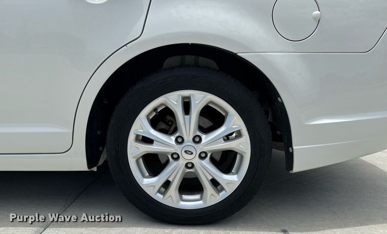 image for item DZ8668 2012 Ford Fusion SE  