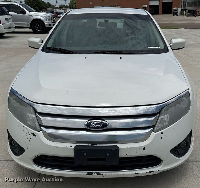 image for item DZ8669 2012 Ford Fusion SE 