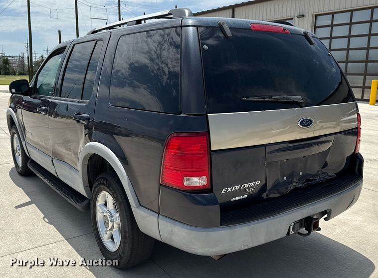 image for item DZ8672 2002 Ford Explorer XLT SUV