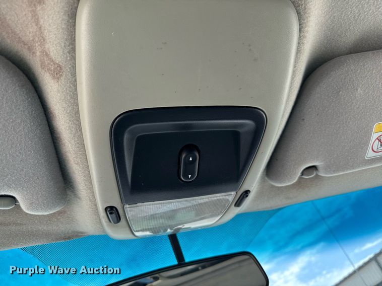 image for item DZ8672 2002 Ford Explorer XLT SUV