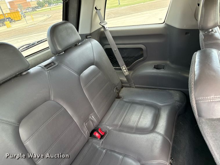 image for item DZ8672 2002 Ford Explorer XLT SUV