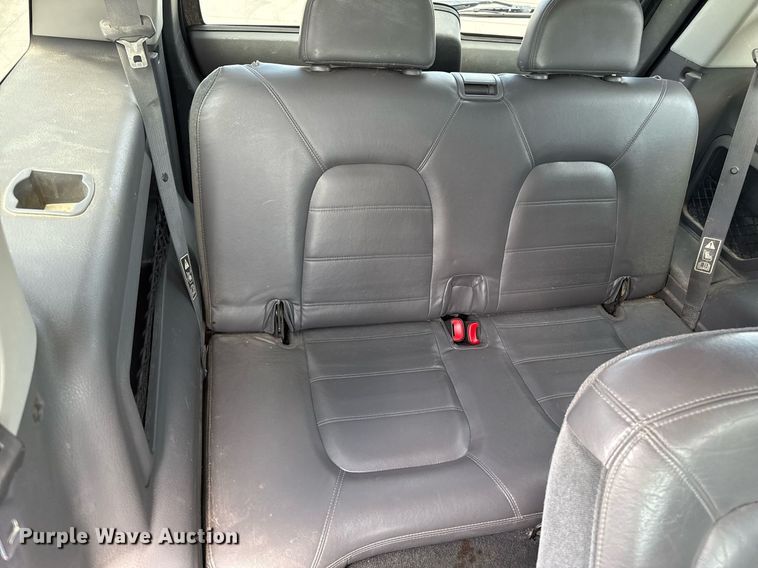 image for item DZ8672 2002 Ford Explorer XLT SUV