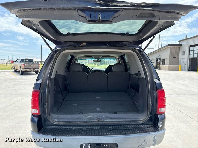 image for item DZ8672 2002 Ford Explorer XLT SUV