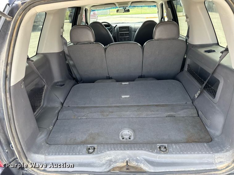 image for item DZ8672 2002 Ford Explorer XLT SUV