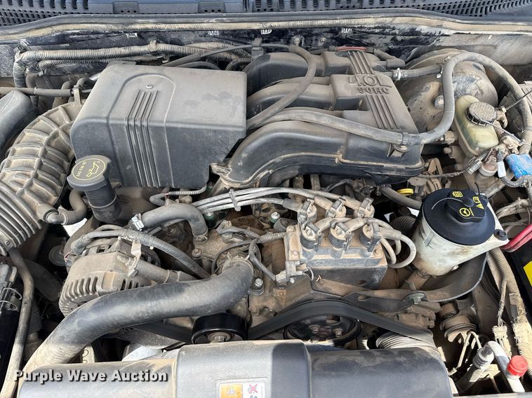 image for item DZ8672 2002 Ford Explorer XLT SUV