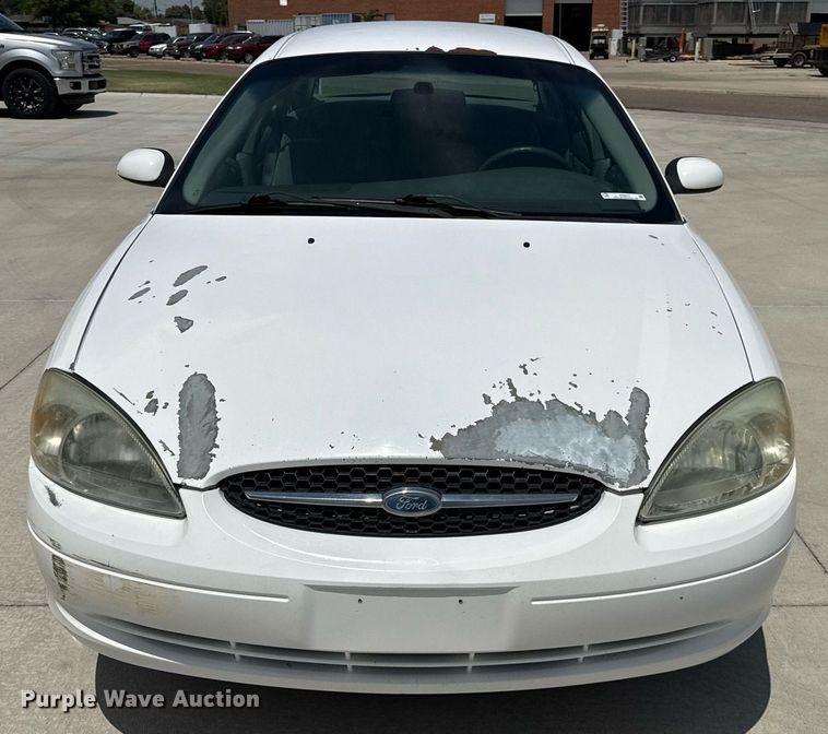 image for item DZ8673 2003 Ford Taurus SE  