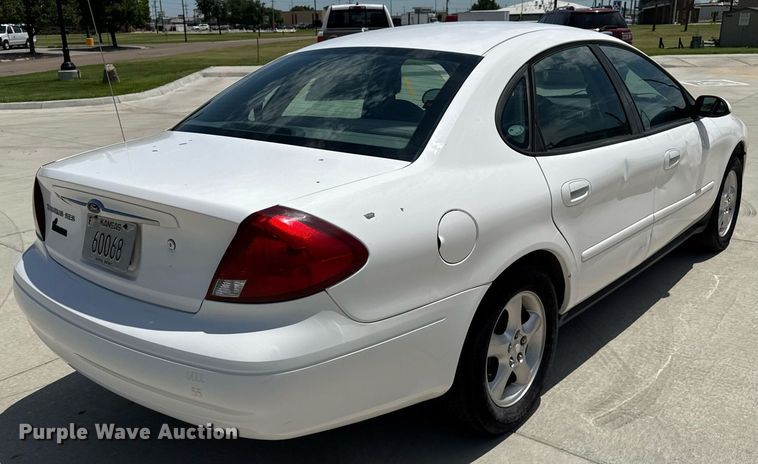 image for item DZ8673 2003 Ford Taurus SE  
