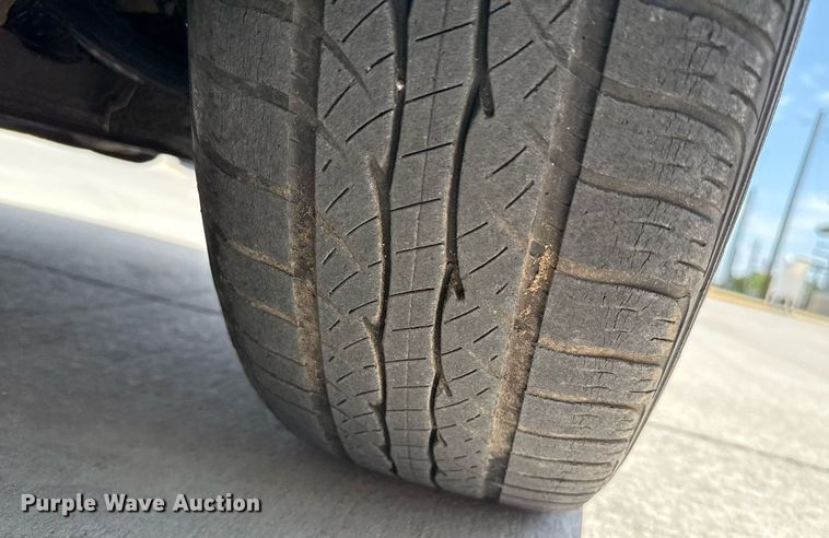 image for item DZ8673 2003 Ford Taurus SE  