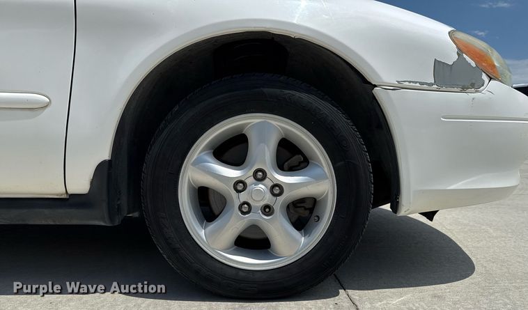 image for item DZ8673 2003 Ford Taurus SE  