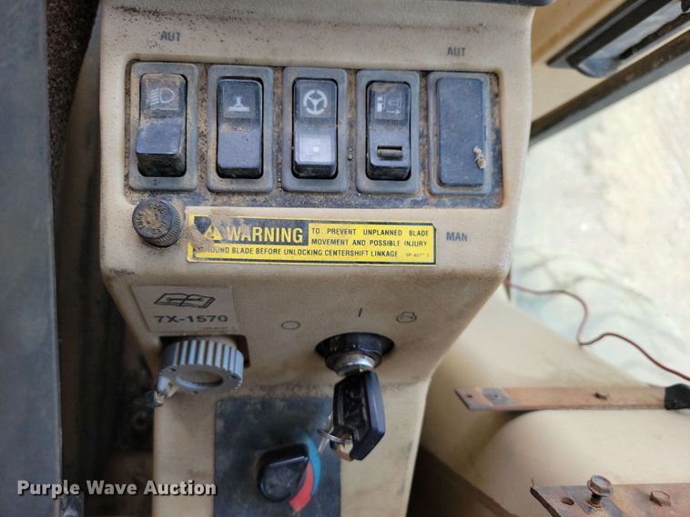 image for item EA2448 1996 Caterpillar 140H motor grader